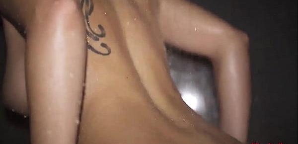  Girl Plays With a Jet of Water and Has an Orgasm
